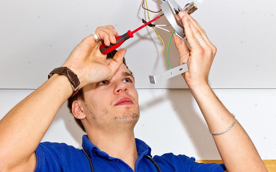 électricien de maintenance Magny-le-Hongre